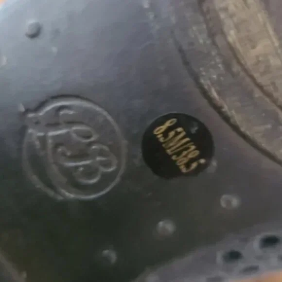 LUCKY BRAND Grey Suede Perforated Walwyn Ankle Booties 8.5 comfy - Picture 5 of 7